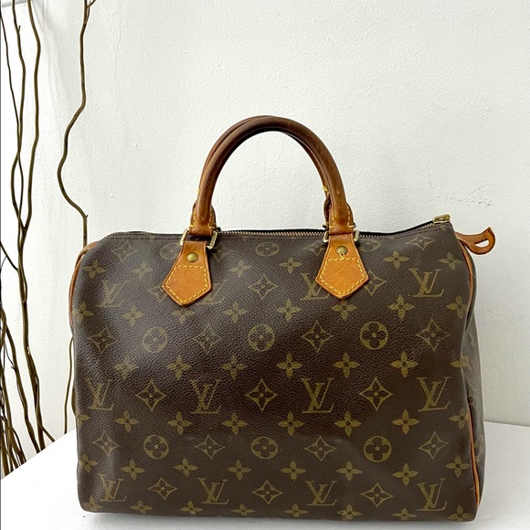 Authentic Louis Vuitton speedy 30 monogram bag